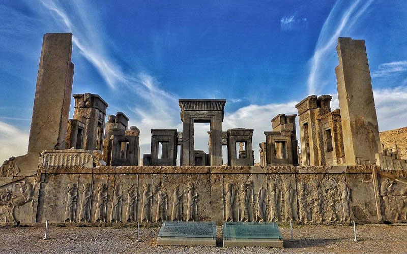 ايران باستان سفری به تاريخ و تمدن