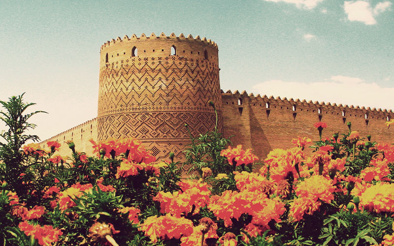 چرا معماری ایرانی در جهان مشهور است؟