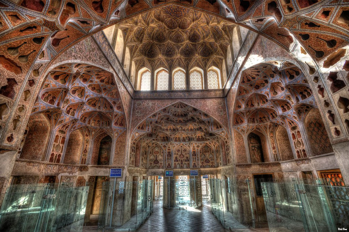 تاریخ غنی و تنوع فرهنگی