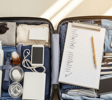 چک لیست سفر | همه آنچه برای بستن چمدان نیاز دارید